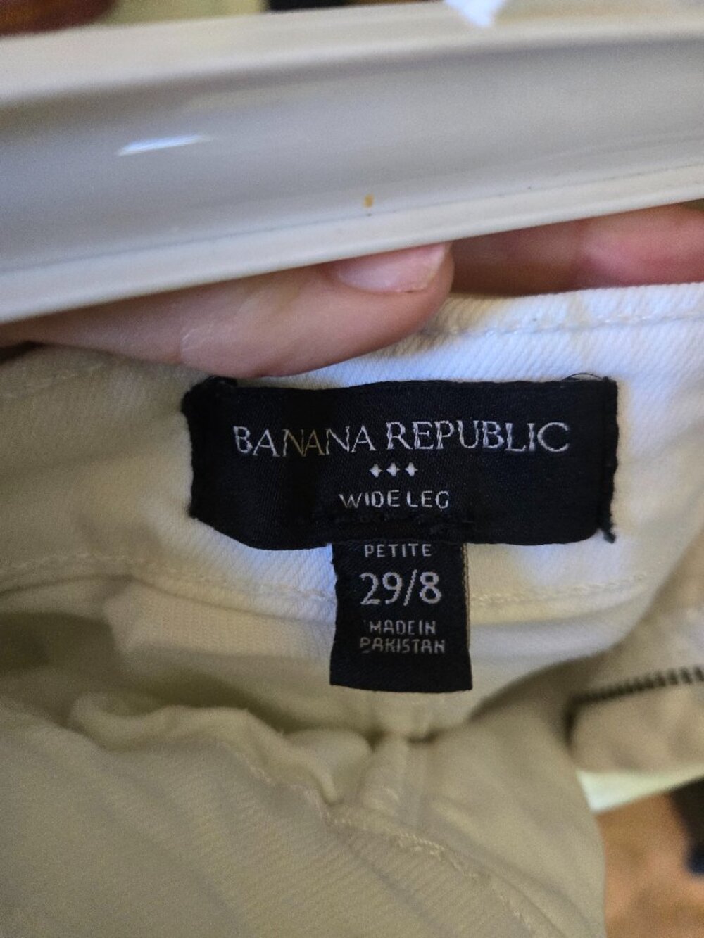 Banana Republic Wide Leg High Rise White Jean - Used